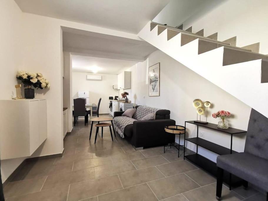 L'Elegant Duplex - Clim I Wifi I Proche Du Centre-Ville Miramas Buitenkant foto